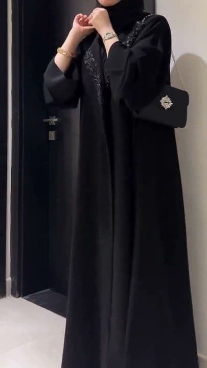 Black Abaya B-01 detail view 3 - Shukran Abaya