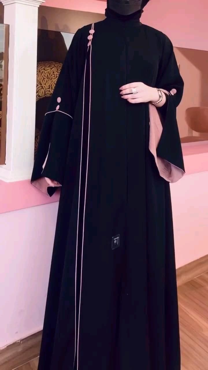 Black Abaya  B-05 detail view 3 - Shukran Abaya